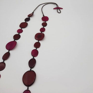 Gabi Rot und Purpurrot