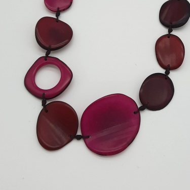 Gabi Rot und Purpurrot