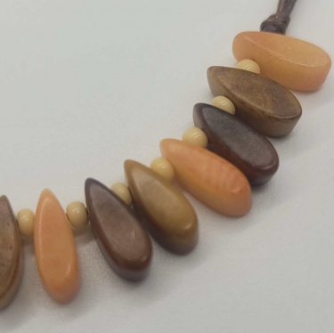 Lagri Brown and Beige